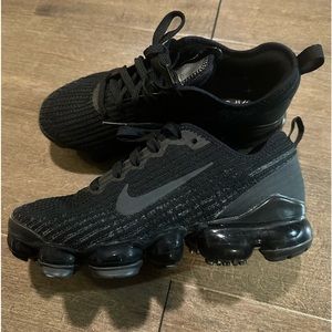 Nike Flyknit Vapormax Sneakers kids 4.5/wms 6